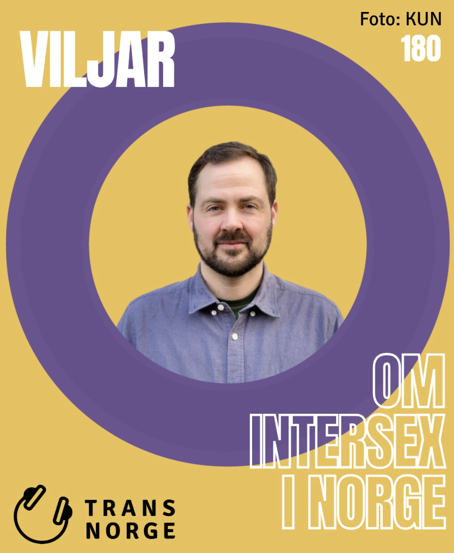 Bildet viser en person foran en gul bakgrunn med en stor lilla sirkel. Det står "VILJAR" øverst, og "Om intersex i Norge" i nedre høyre hjørne. Logoen til "Trans Norge" er også tilstede nederst til venstre. «KI-generert bildetekst, kvalitetssikret før publisering.» 