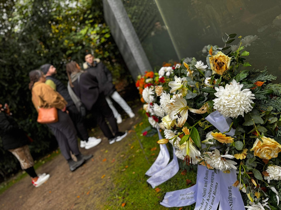 Minnesmerke for rom og sinthi i Berlin. Vi må aldri glemme.